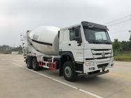 8 CBM Capacity Concrete Construction Equipment / Sinotruk Howo 6x4 Concrete Mixer Truck